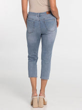 Load image into Gallery viewer, Lois Georgia 7/8 Medium Bleach Mid-High Waist Skinny Leg Cropped Jean
