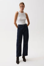 Load image into Gallery viewer, Beau Seamed Crescent Raw Jean in Nightfall

