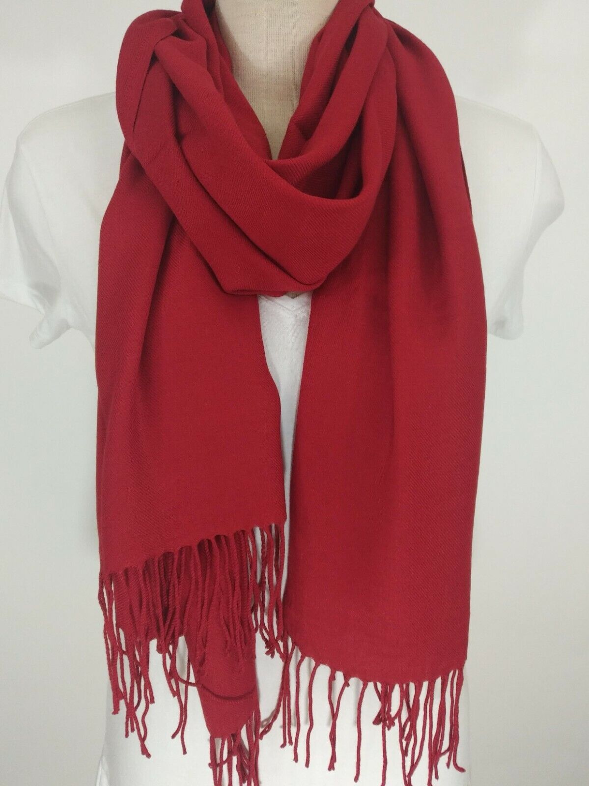 Red pashmina discount