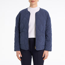 Load image into Gallery viewer, Moffi Short Quilted Jacket
