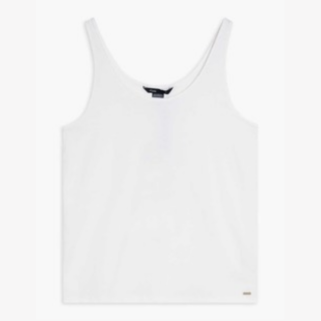 Lois Sadie Basic Scoop Neck Cami in Navy or White
