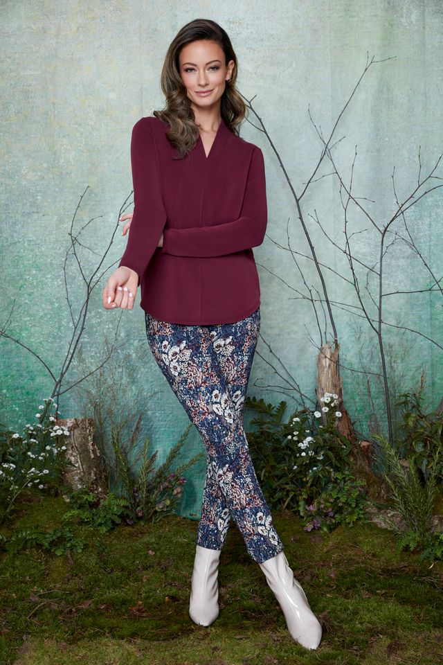 UP! Bouquet Techno Petal Slit Ankle Pant