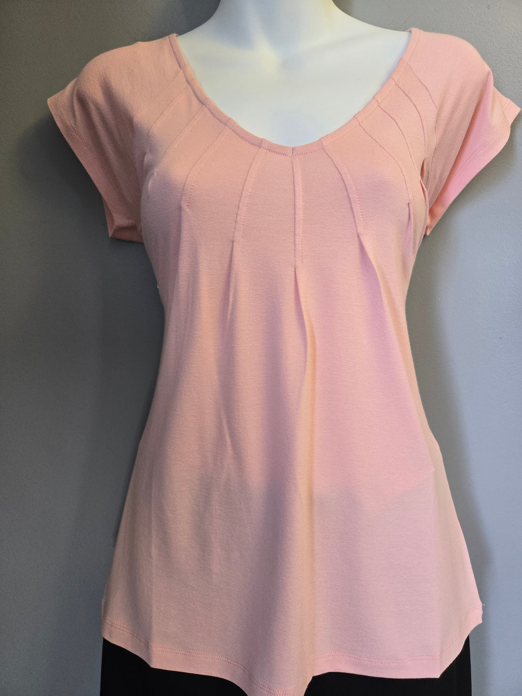 Dolcezza Peach V-Neck Pleated Cap Sleeve Top