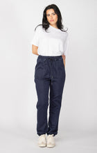 Load image into Gallery viewer, Dex Knit Denim Jogger in Dark Indigo Wash
