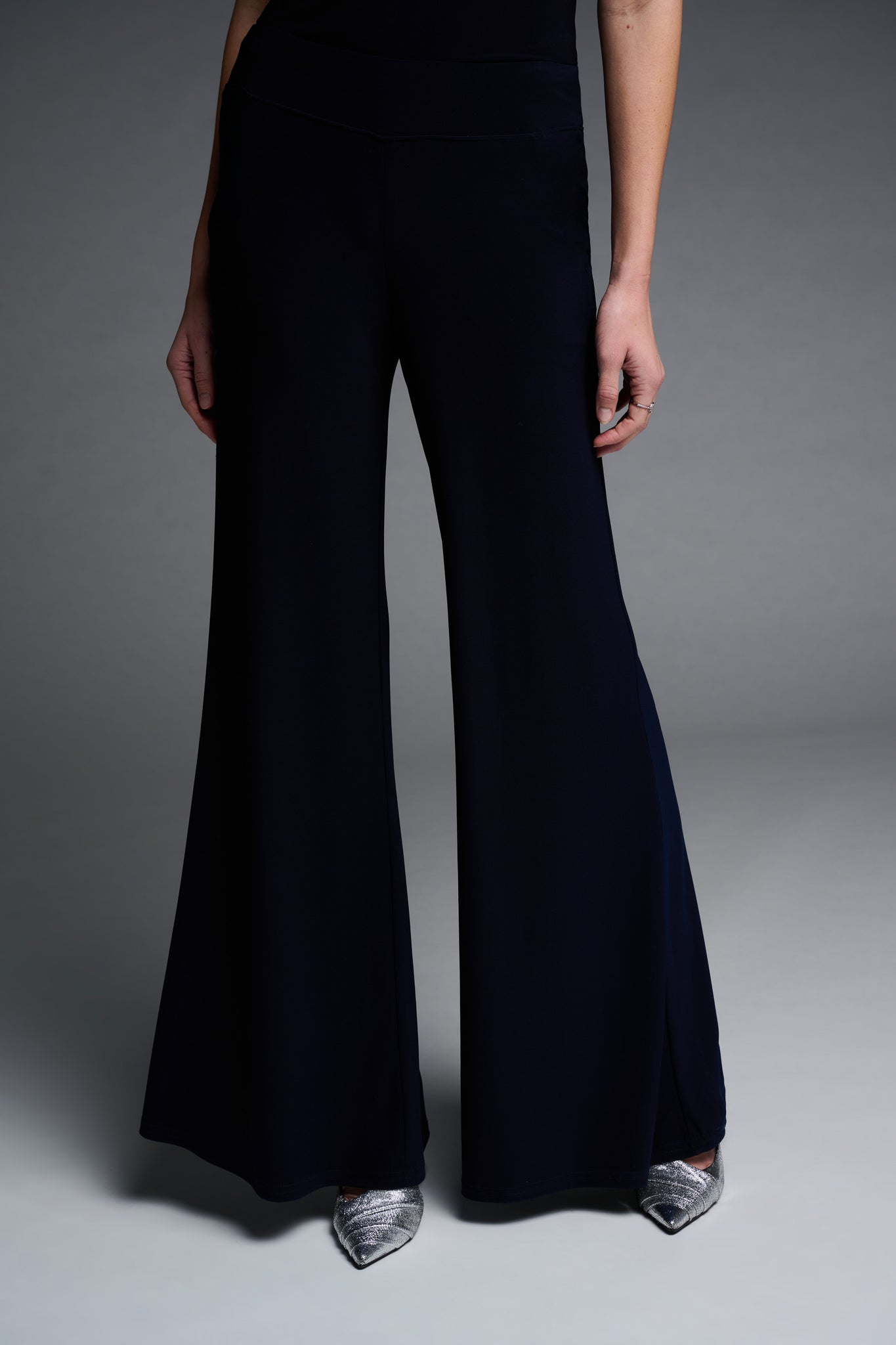 Joseph Ribkoff Pull-On Wide Leg Pants in Black, Midnight Blue, Mineral –  Style Boutique