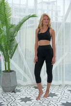 Load image into Gallery viewer, Bamboo High Band Capri Legging
